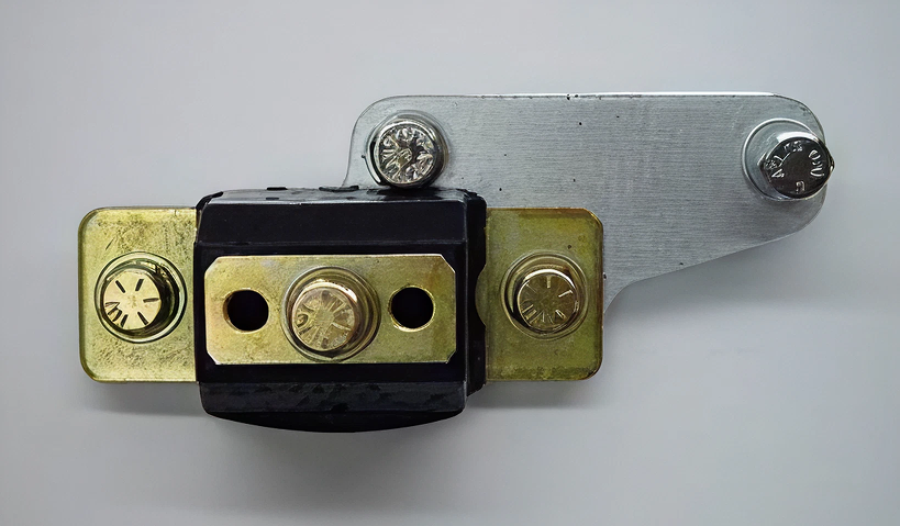 Metal and plastic power connector