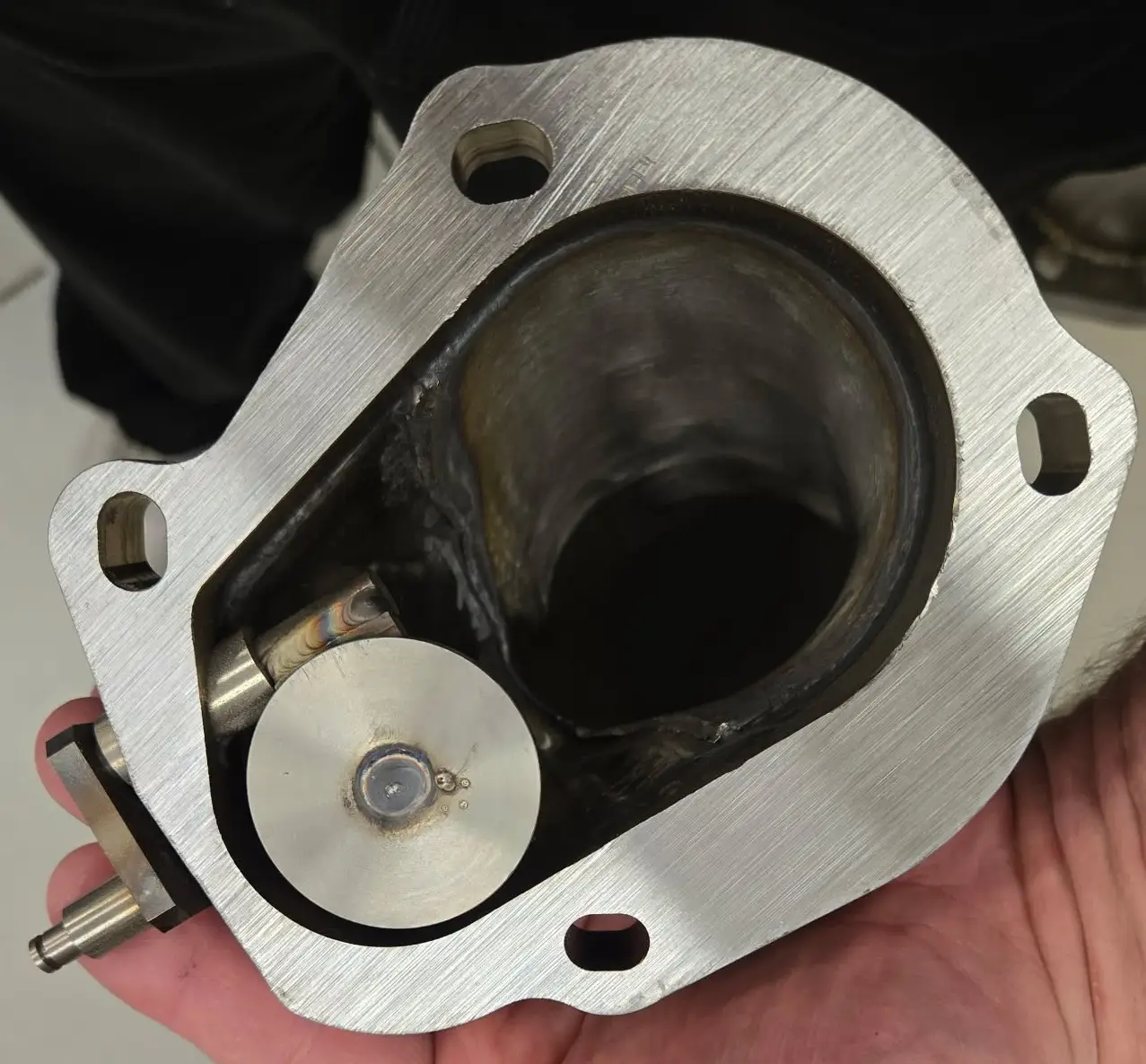 Stainless steel exhaust component